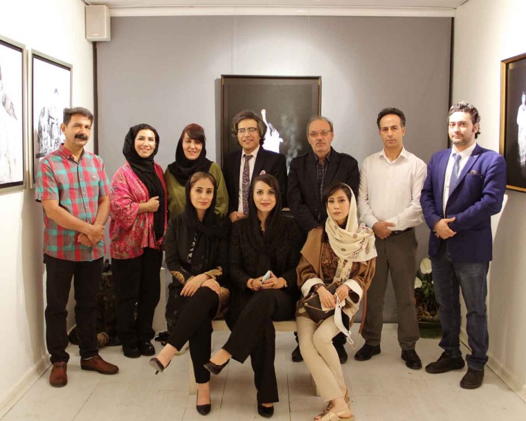 پخش اخبار آثار هنری سهراب نعیمی در تلویزیون ایران فردا و روزنامه آسیا توسط ایرج جمشیدی
