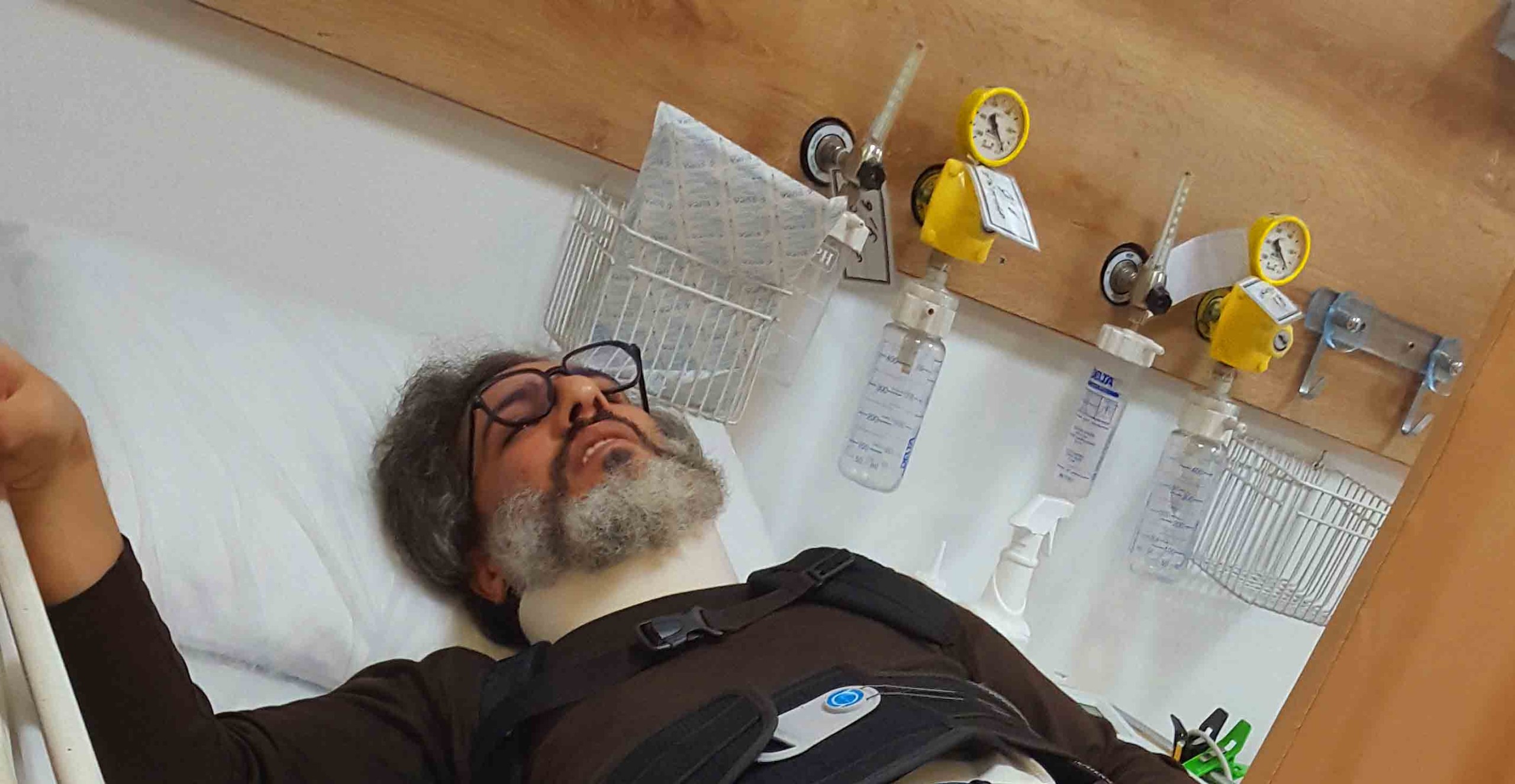 سهراب نعیمی، عکاس حیات وحش و حیوانات دچار حادثه نخاعی شد.